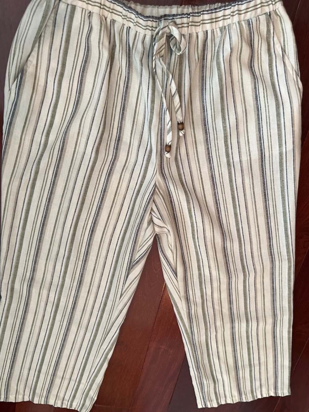SOHO Striped Drawstring Cropped Pockets Pants Sage Gray Cream Size M NWOT